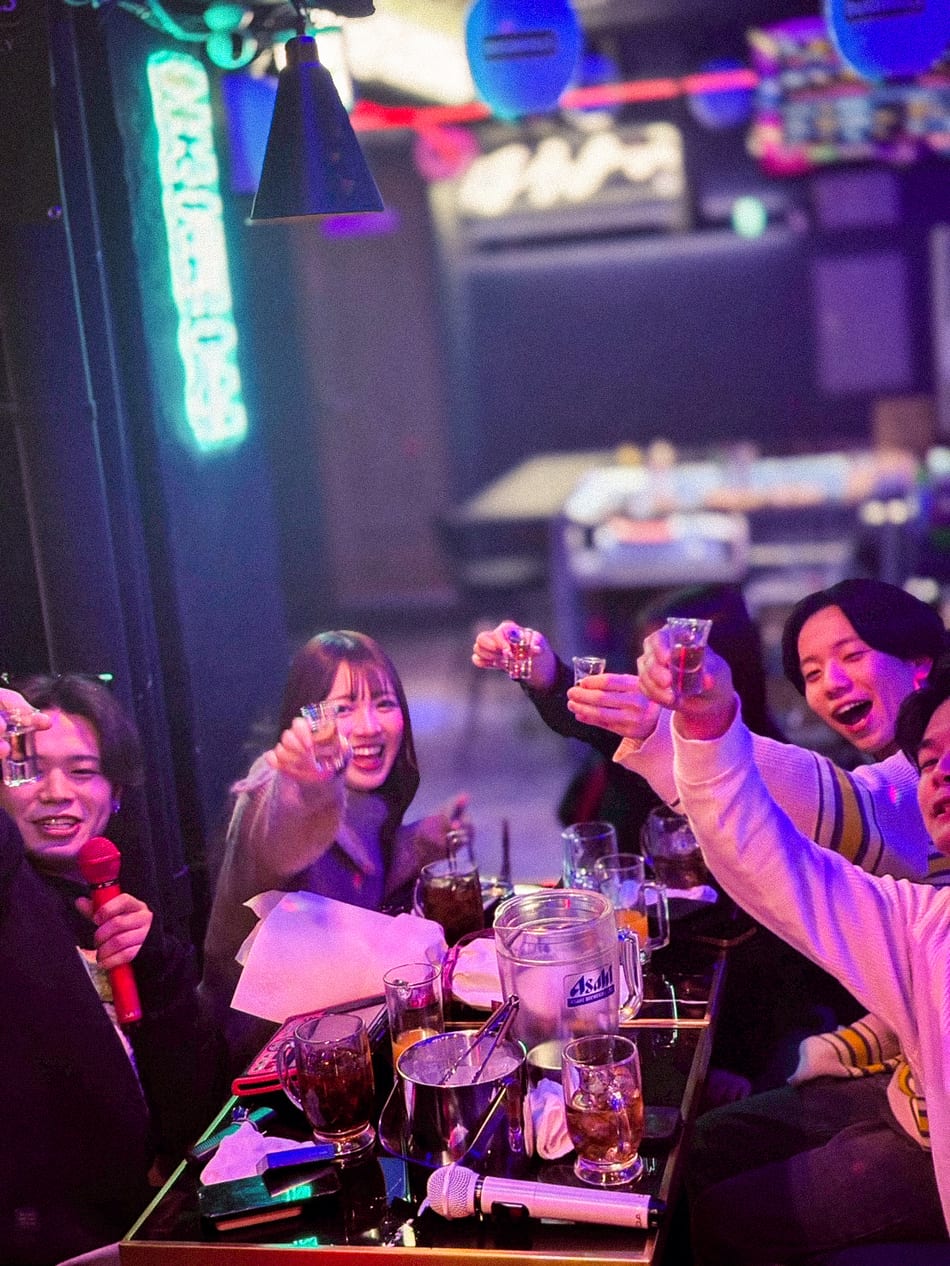 ファナティー店内の客席