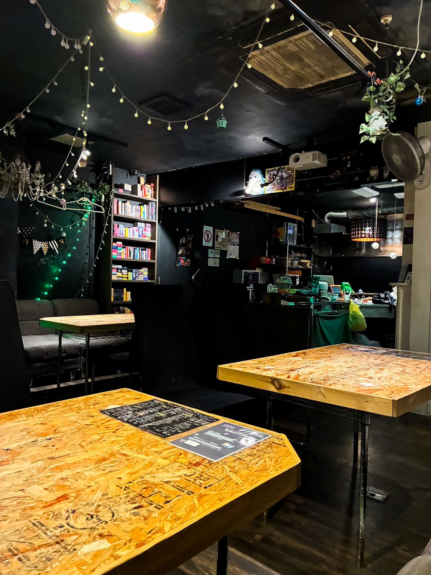 三宮本店の店内