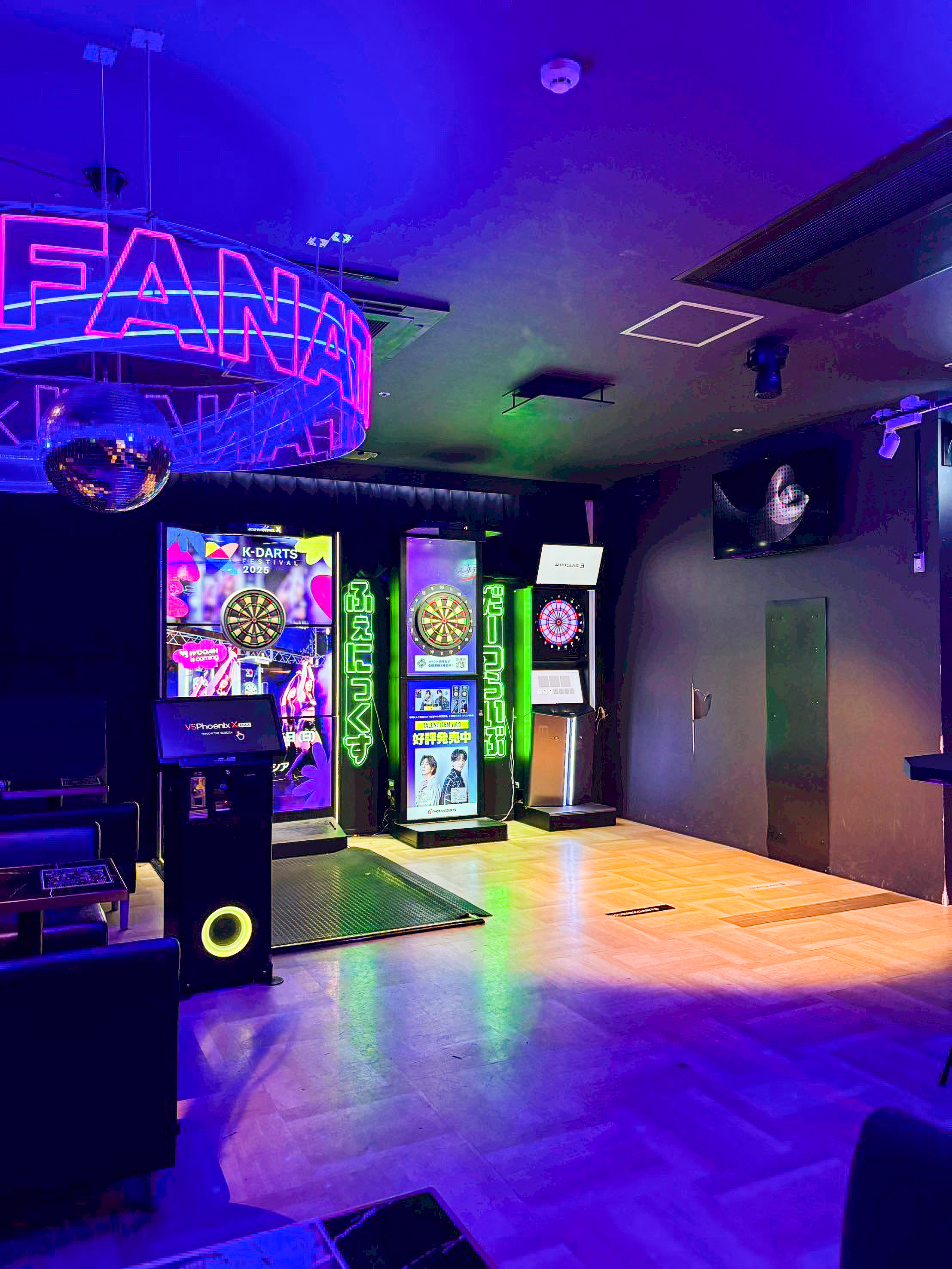 ファナティー お初天神2号店の店内