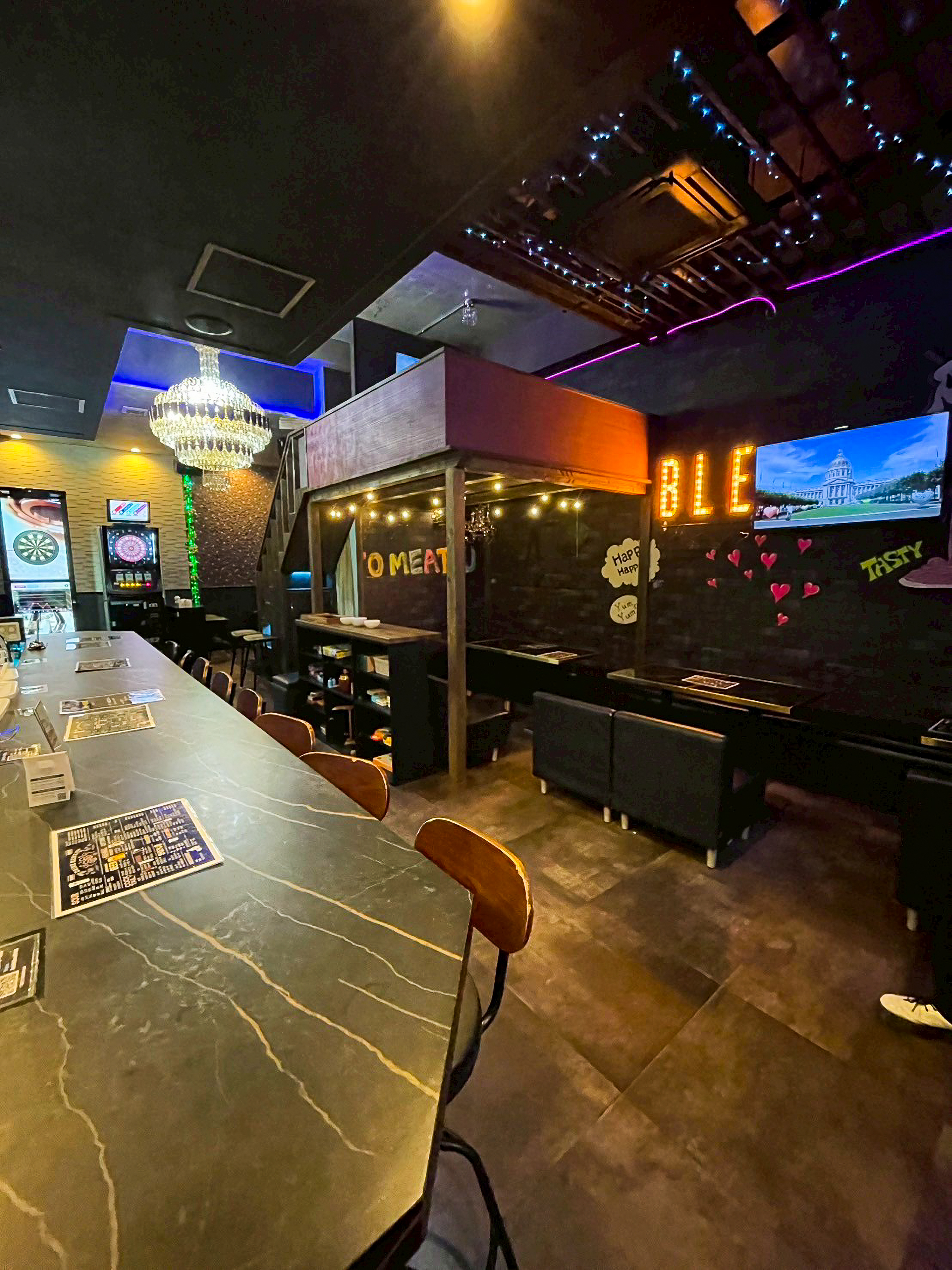 ファナティー 心斎橋店の店内